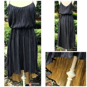 Rules of Etiquette Black & Metallic Gold Crinkle Look Hi-Low Cami Dress SMALL